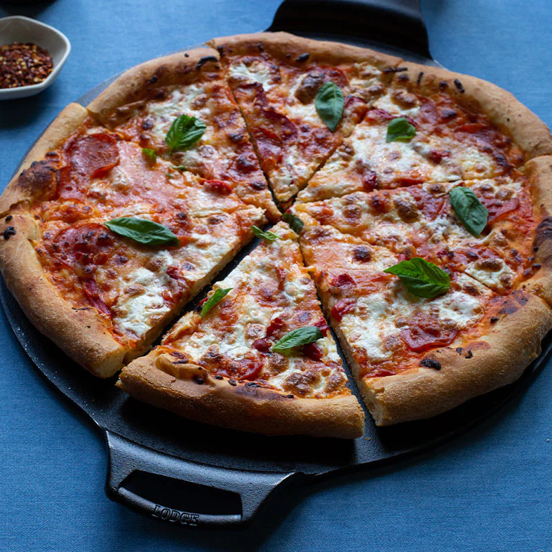 15 Inch Seasoned Cast Iron Pizza Pan - Image 3